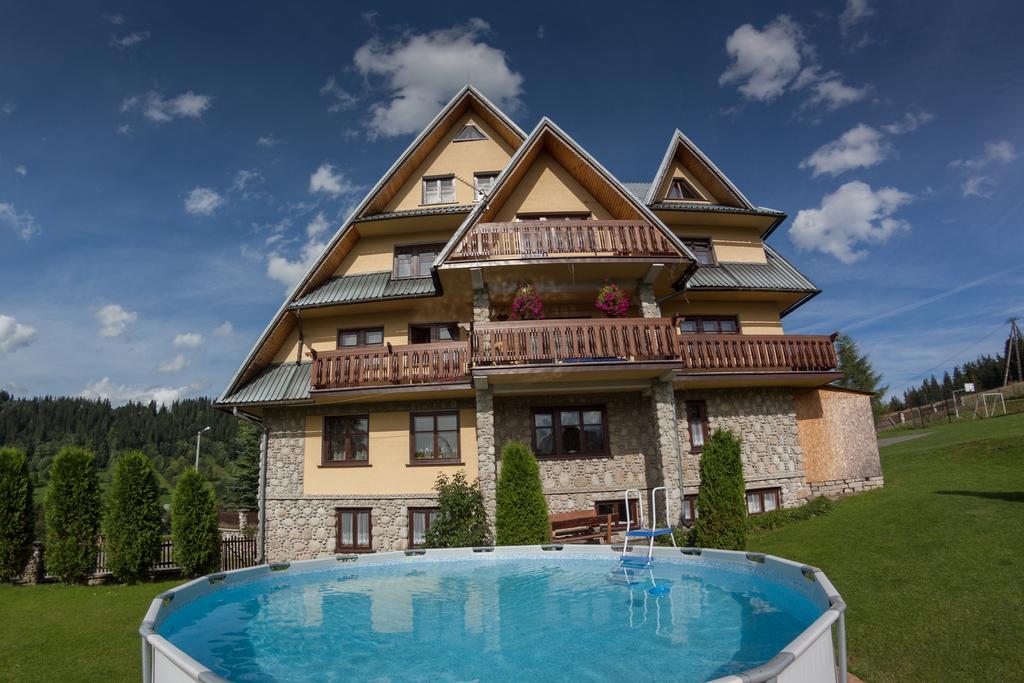 Dom Wczasowy Jesionkowka โปโรนิน ภายนอก รูปภาพ