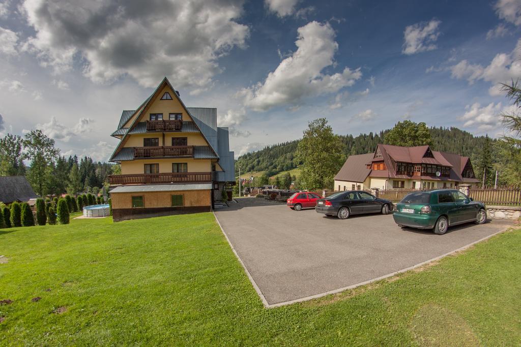 Dom Wczasowy Jesionkowka โปโรนิน ภายนอก รูปภาพ