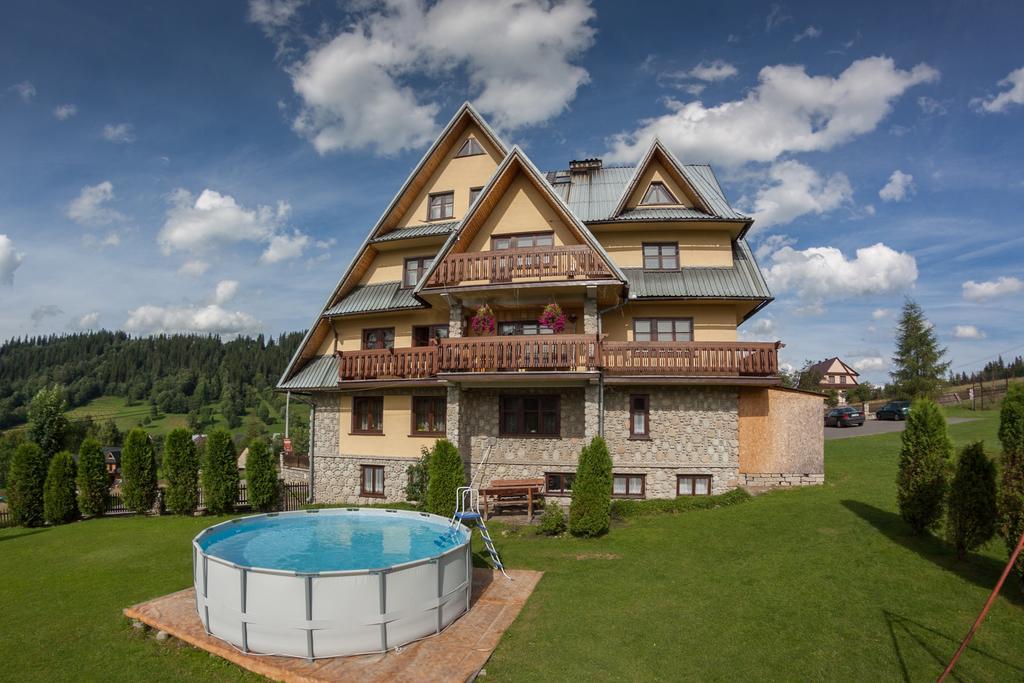 Dom Wczasowy Jesionkowka โปโรนิน ภายนอก รูปภาพ